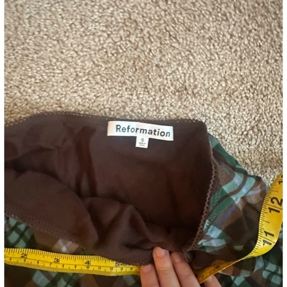 Reformation Plaid Layla Skirt Size 0 - Picture 4 of 4